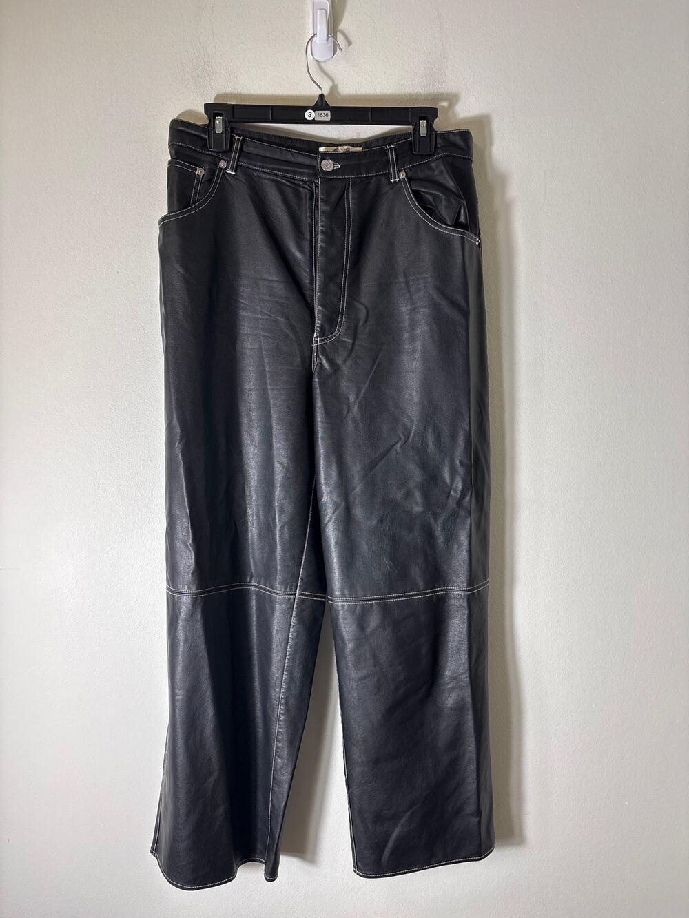 We The Free Black Faux Leather Jeans Style Pants sz 14